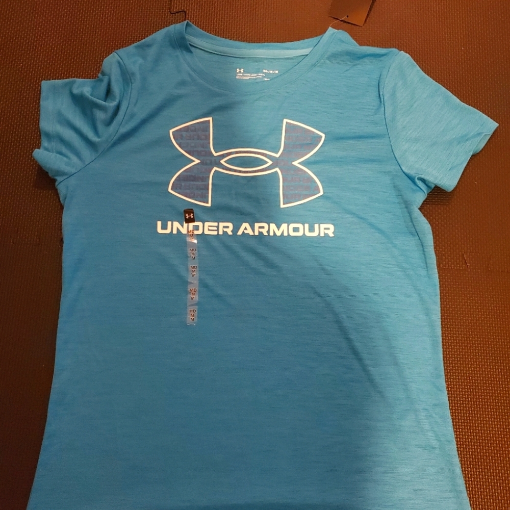 Under armour women's tshirt medium